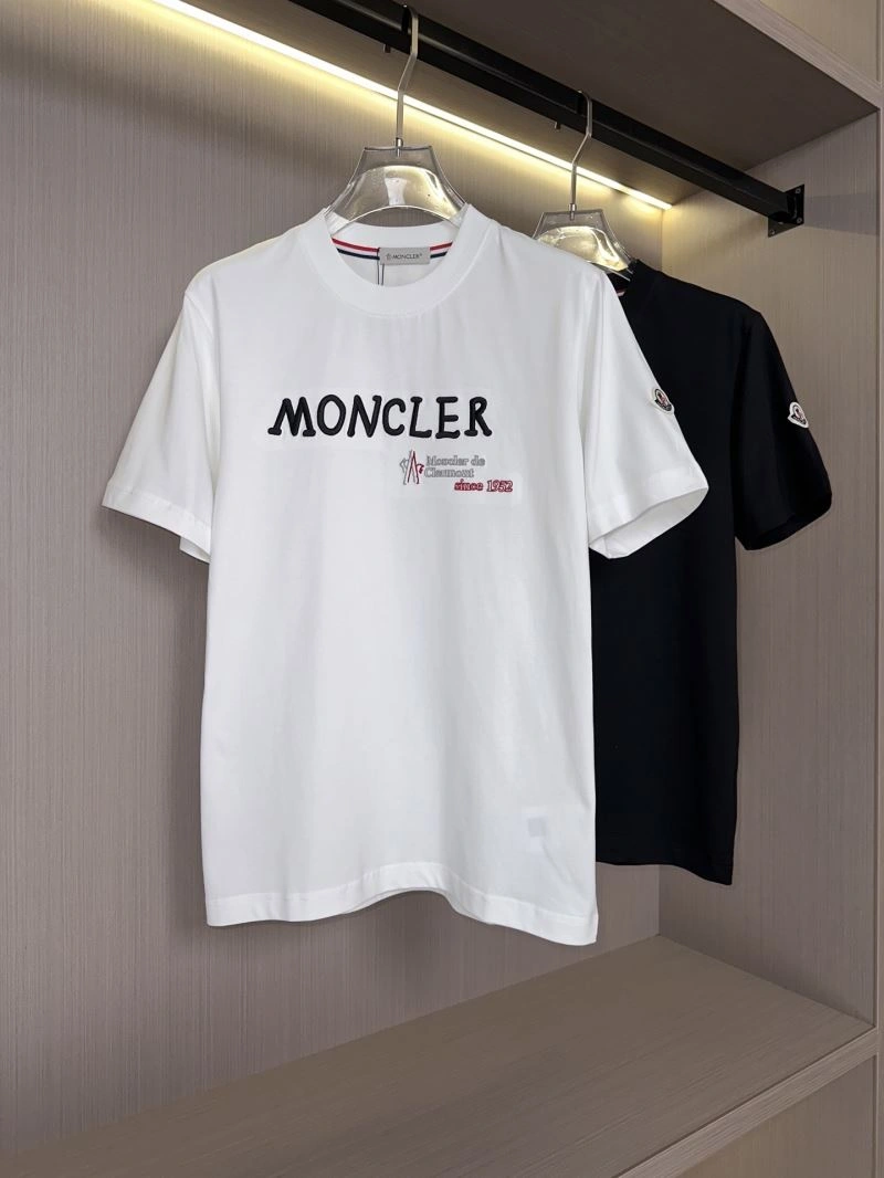Moncler T-Shirts Upgraded 141695