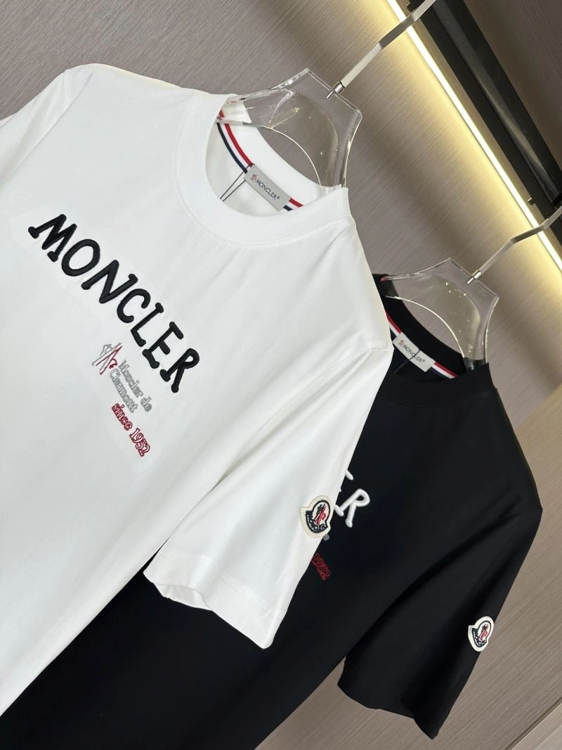 Moncler T-Shirts Upgraded 141695