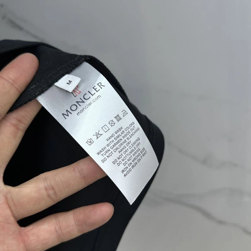 Moncler T-Shirts ModernLook 141719