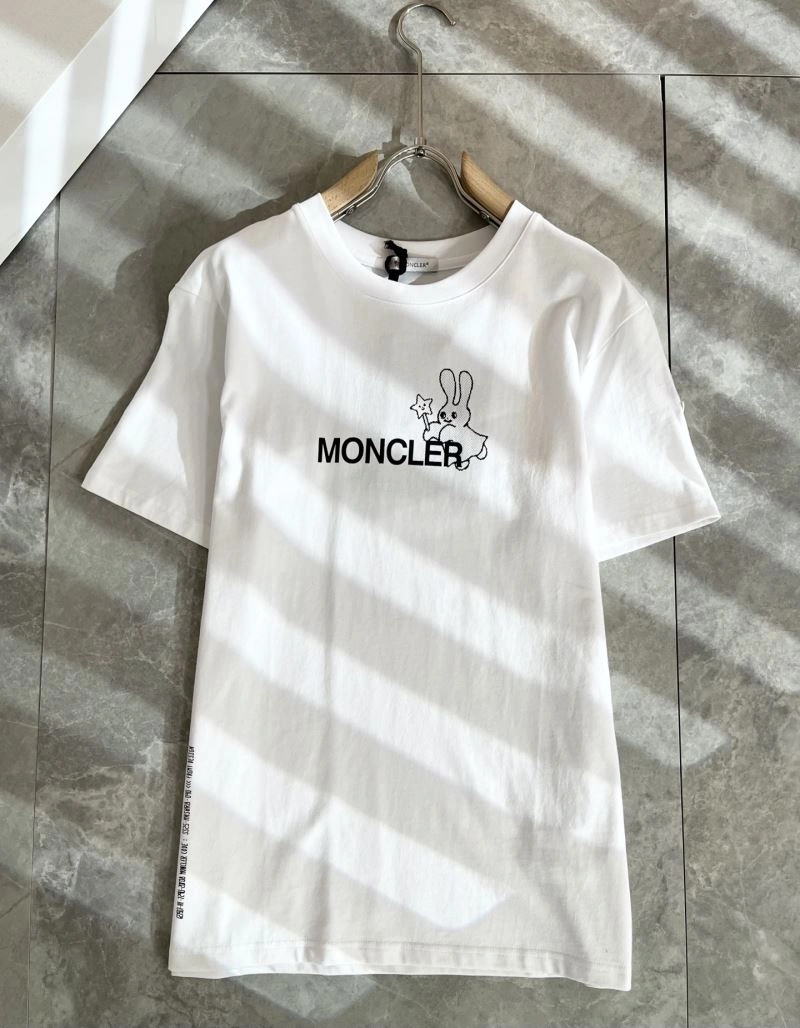 Comfortable Moncler T-Shirts 141714