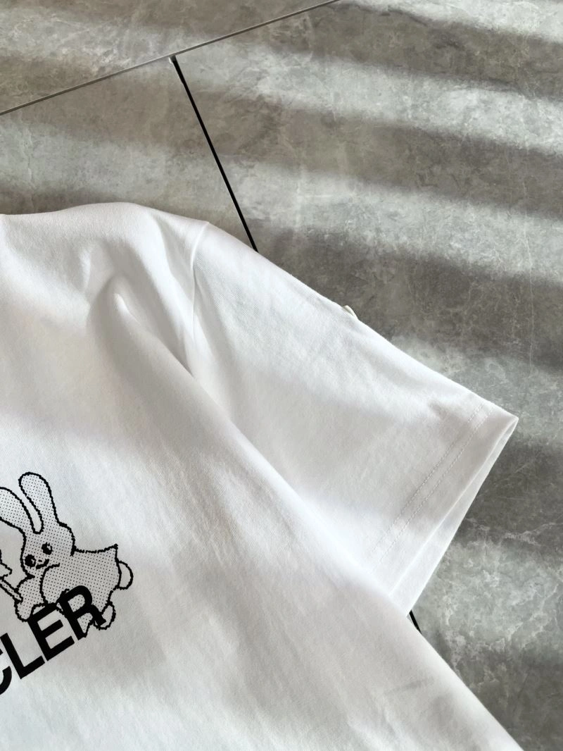 Comfortable Moncler T-Shirts 141714