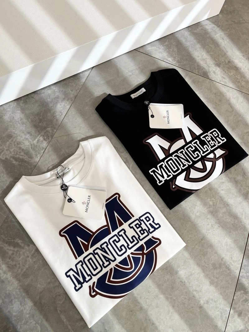 Moncler T-Shirts Cozy 141692