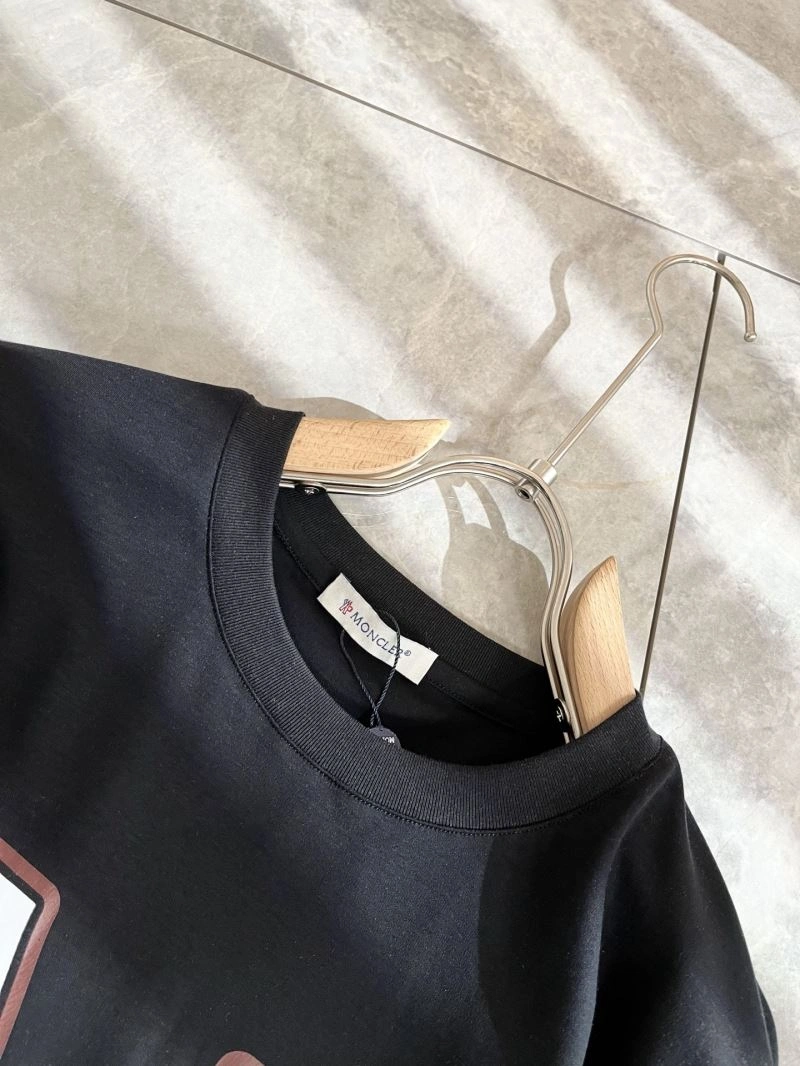 Moncler T-Shirts Cozy 141692