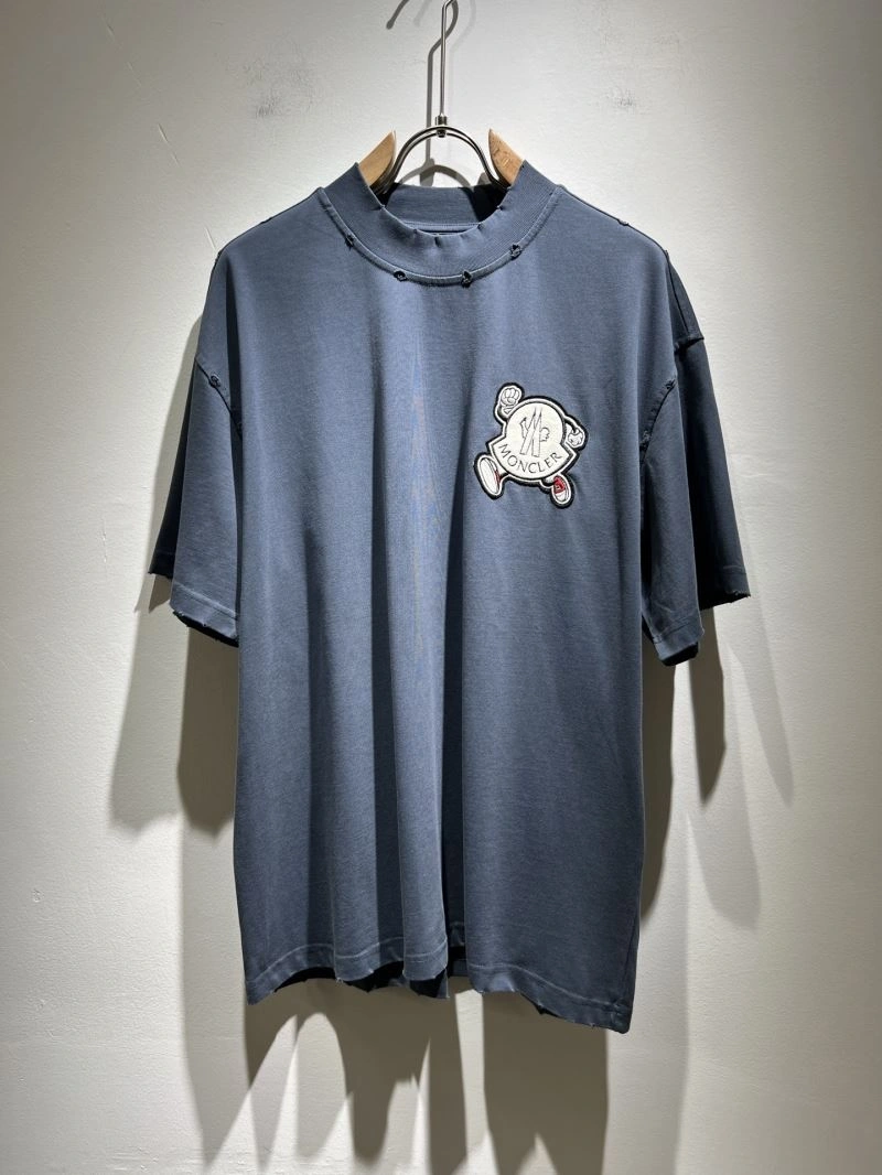 Moncler T-Shirts Durable 141686