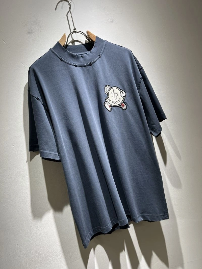 Moncler T-Shirts Durable 141686