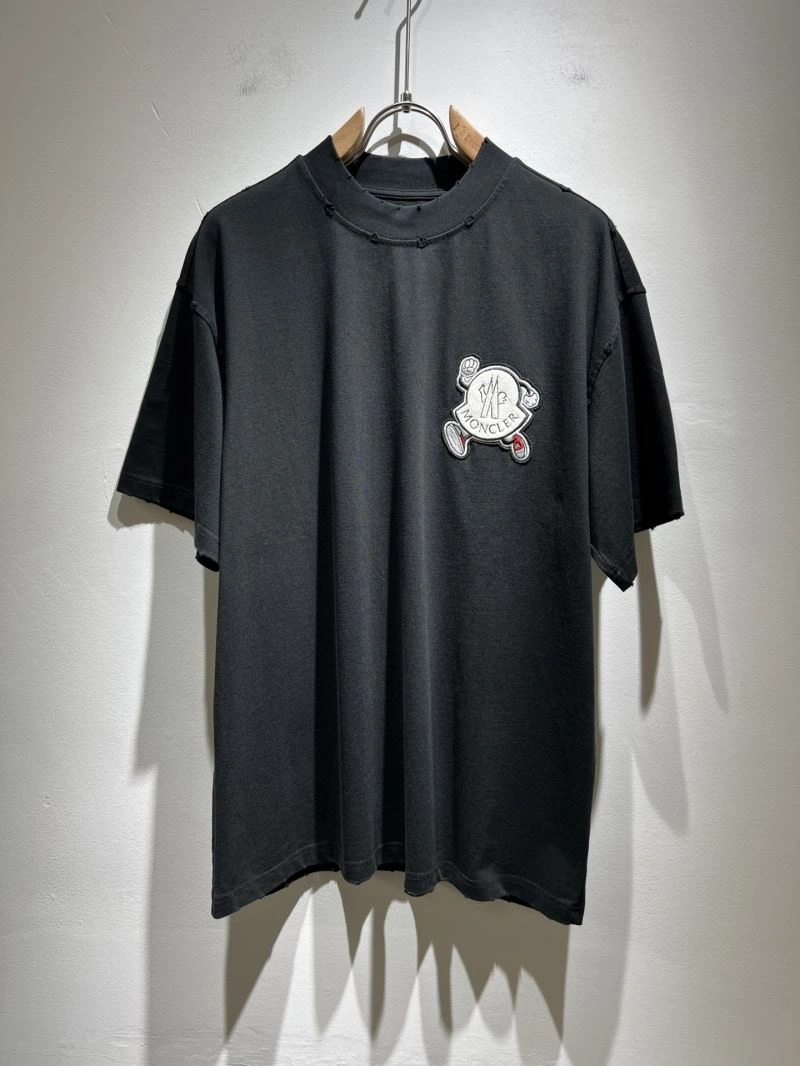 Moncler T-Shirts Comfortable 141688