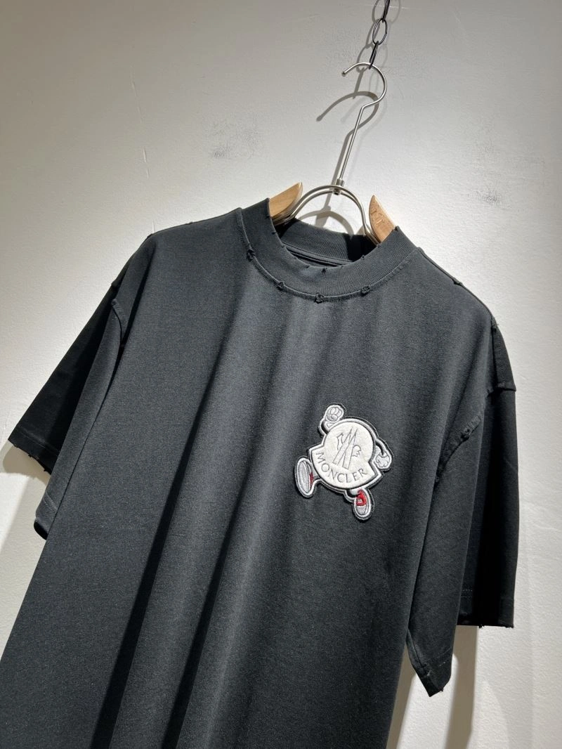 Moncler T-Shirts Comfortable 141688
