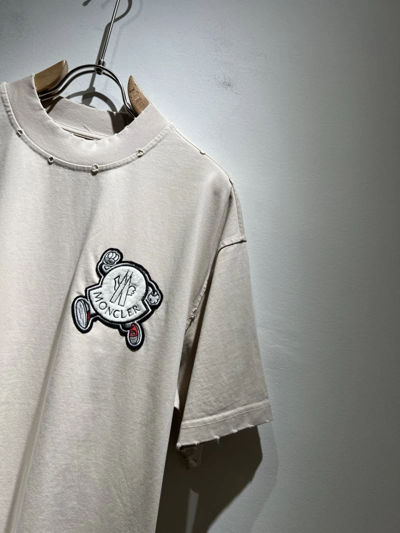 Moncler T-Shirts SmoothTexture 141684