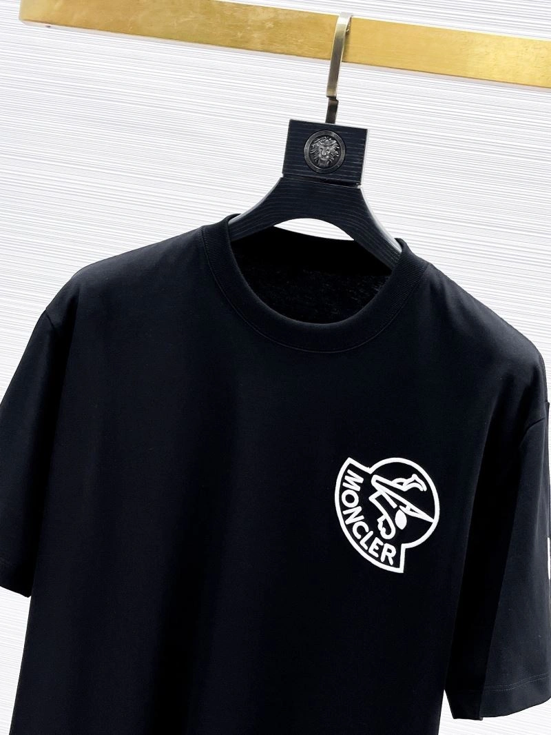 Moncler T-Shirts ZipUp 141676