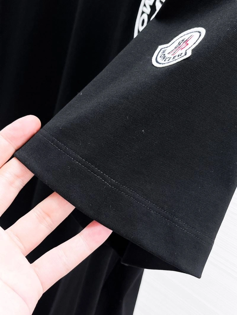Moncler T-Shirts ZipUp 141676