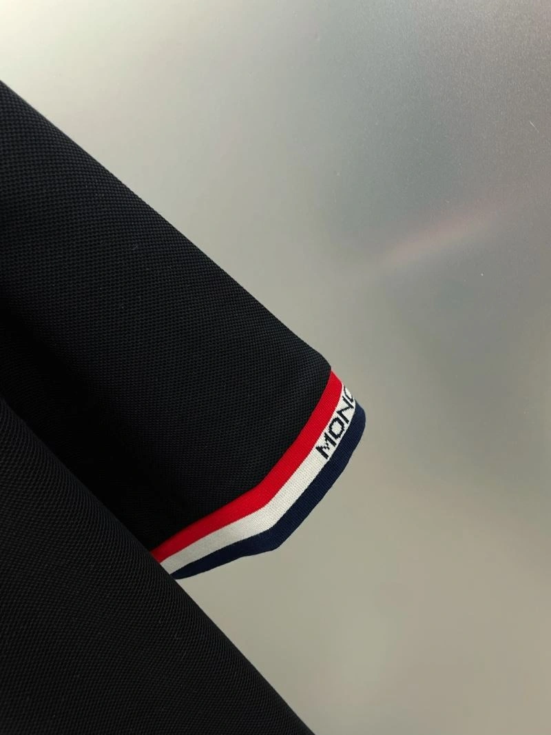 Moncler T-Shirts Classic 141662