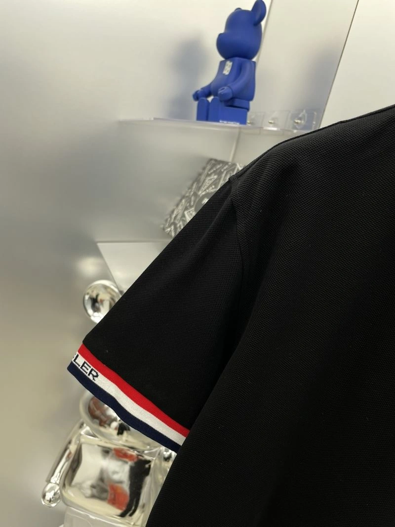 Moncler T-Shirts Classic 141662