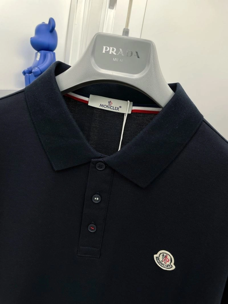 Moncler T-Shirts Refined 141660