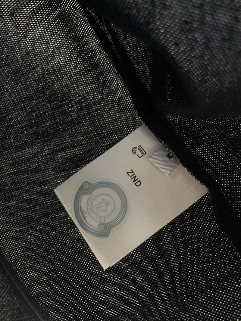 Moncler T-Shirts Refined 141660