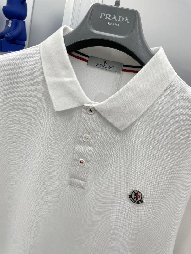 Moncler T-Shirts Compact 141661