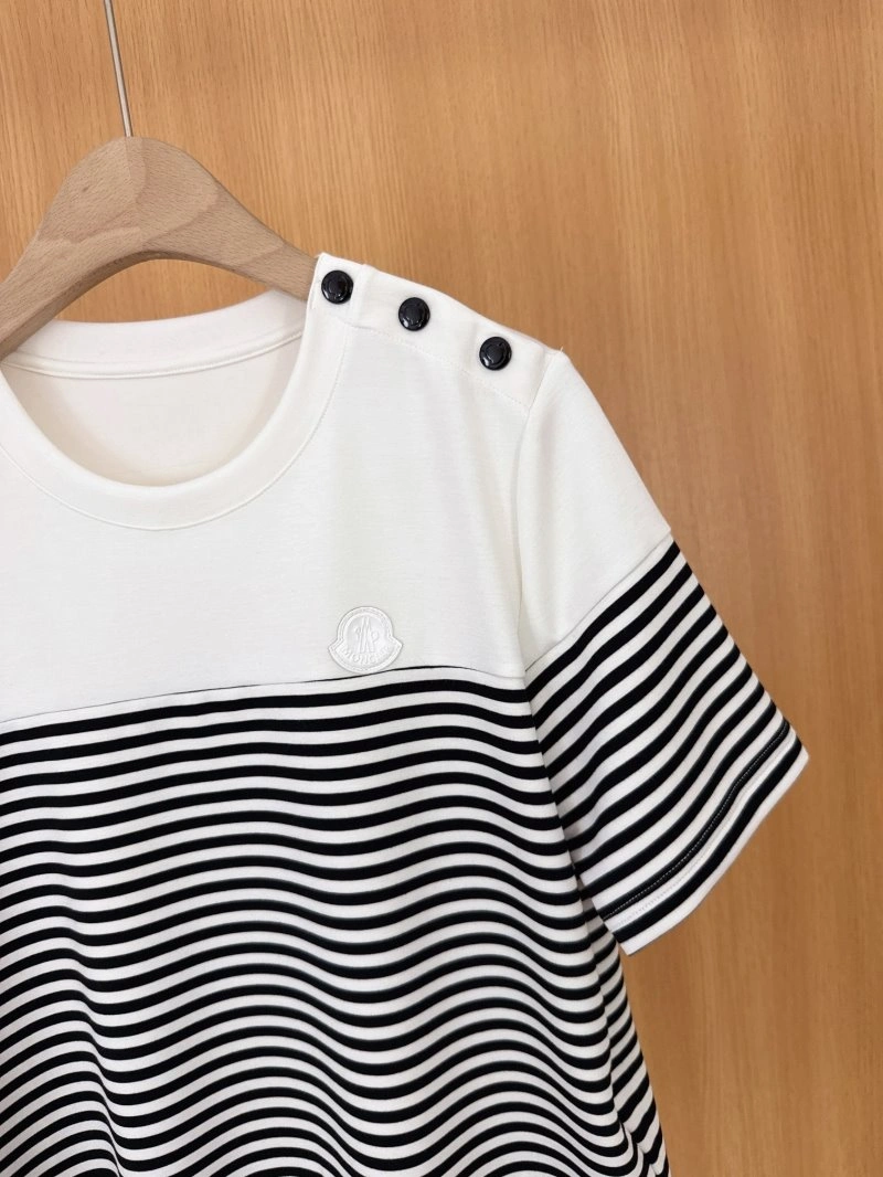 RelaxedFit Moncler T-Shirts 139673