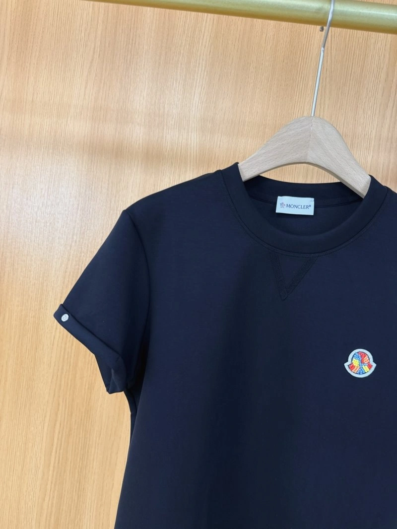 Moncler T-Shirts Tailored 139780
