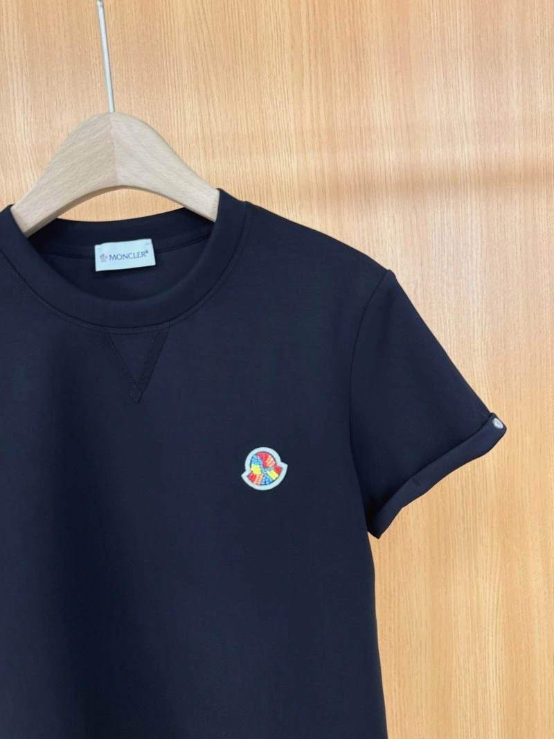 Moncler T-Shirts Tailored 139780