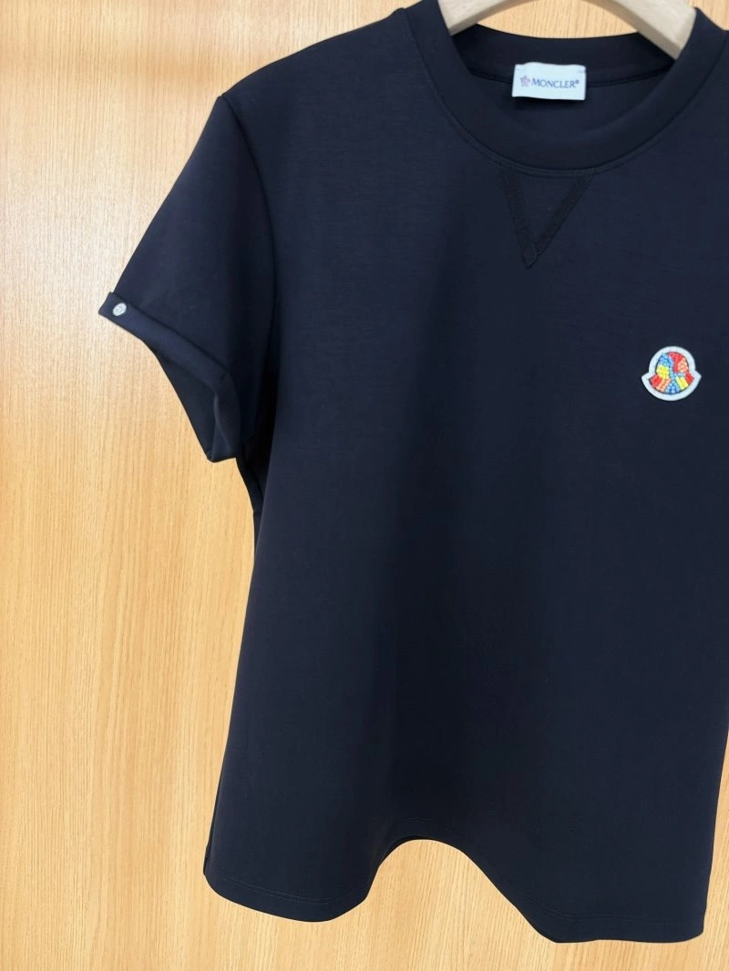 Moncler T-Shirts Tailored 139780