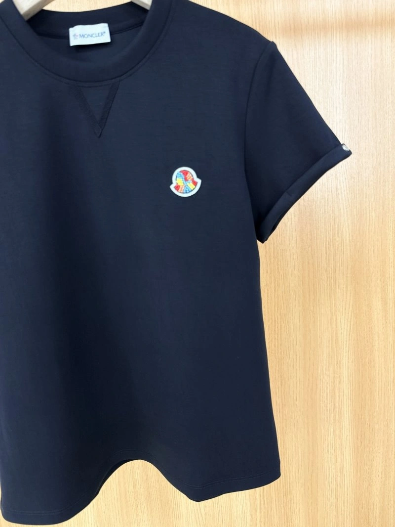 Moncler T-Shirts Tailored 139780