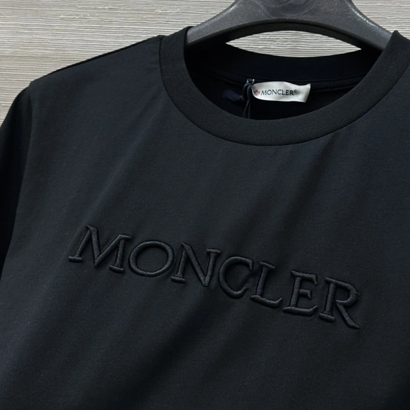 Packable Moncler T-Shirts 139781
