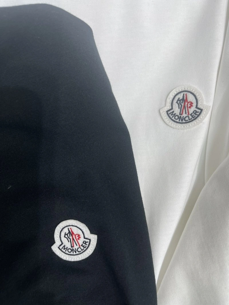 Moncler T-Shirts FlexibleFit 139594