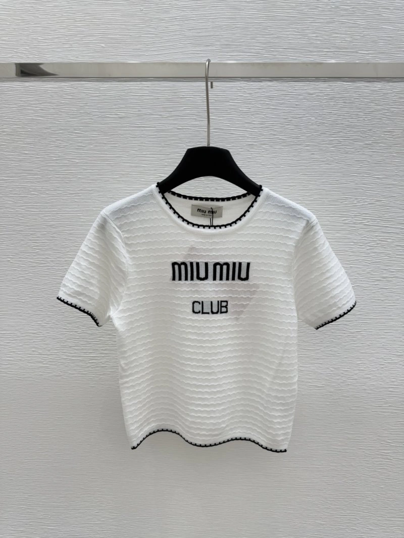 Moncler T-Shirts Fashionable 139602