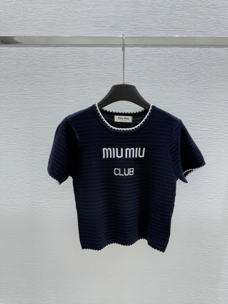 Moncler T-Shirts Fashionable 139602