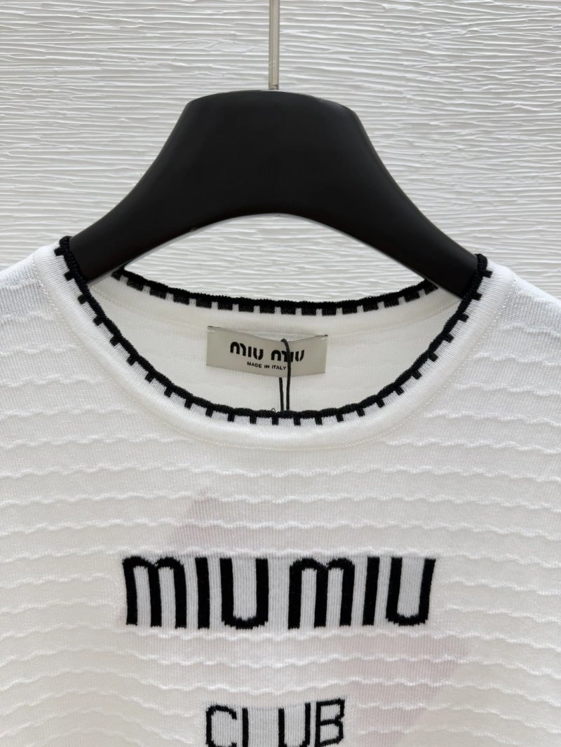 Moncler T-Shirts Fashionable 139602