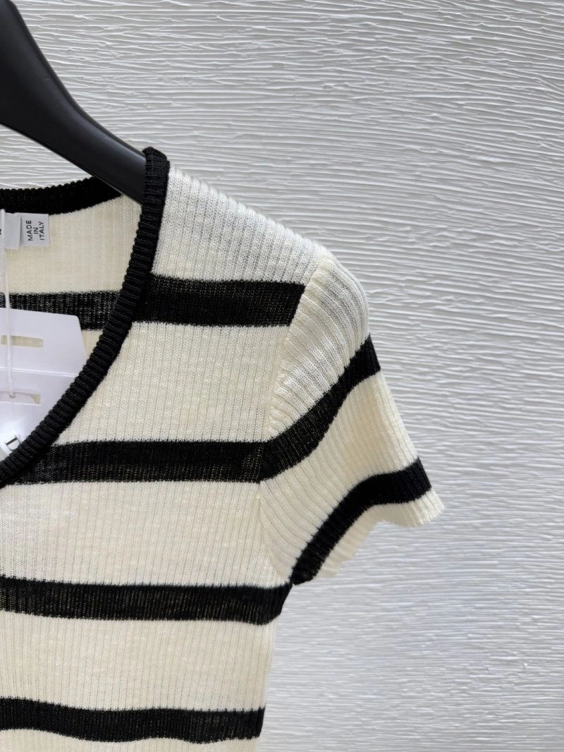 Tailored Moncler T-Shirts 139612