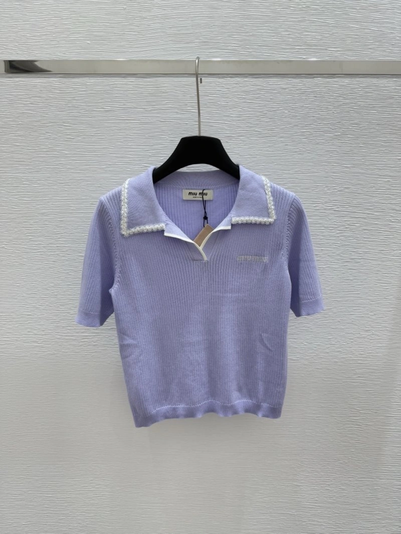 Sporty Moncler T-Shirts 139576