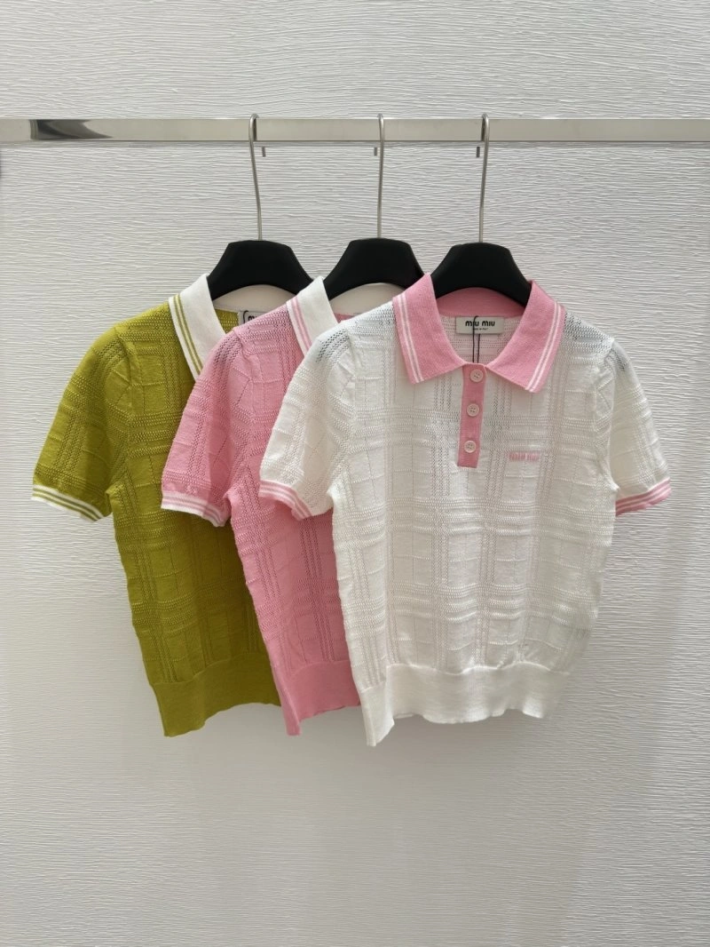 Moncler T-Shirts Neat 139572