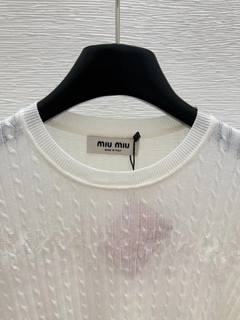 Moncler T-Shirts Elegant 139570