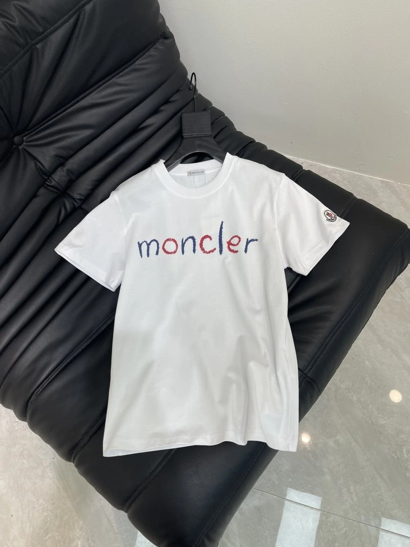 Classic Moncler T-Shirts 139552