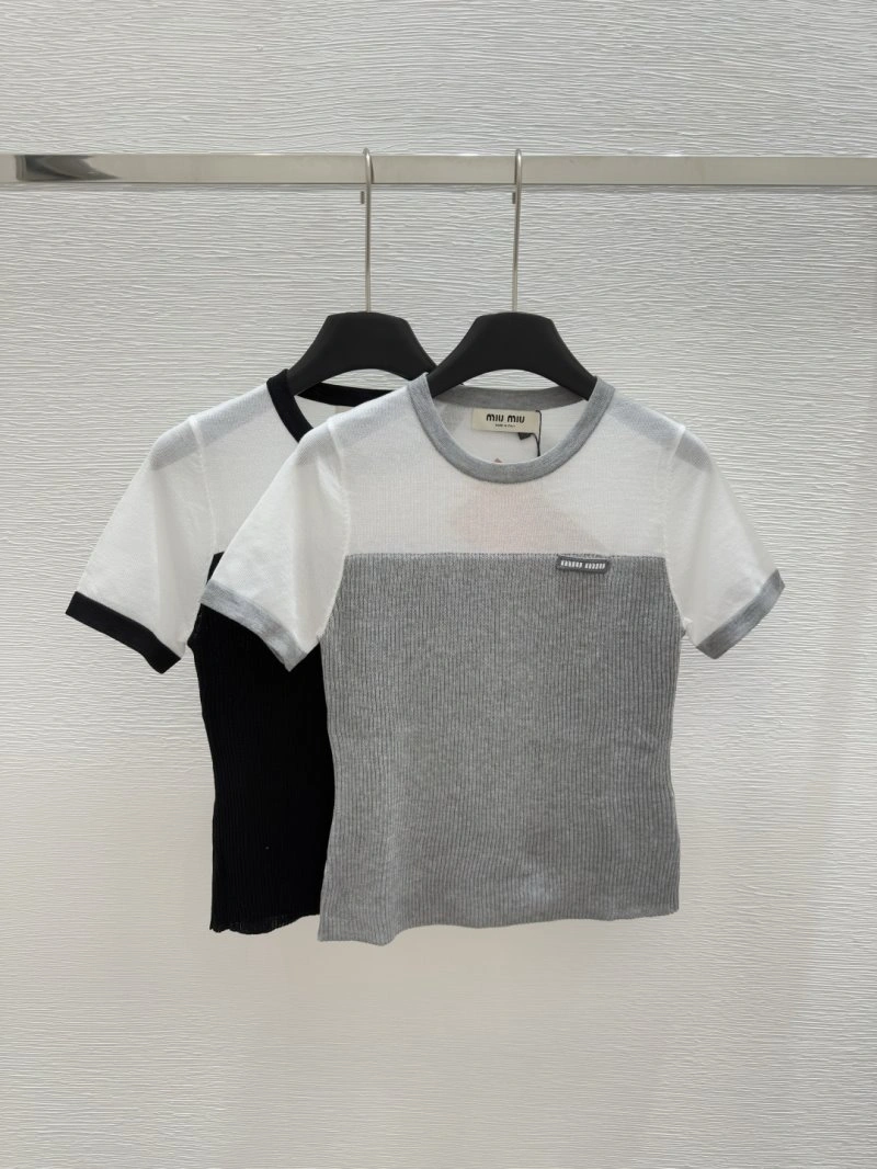 Moncler T-Shirts Seasonal 139551