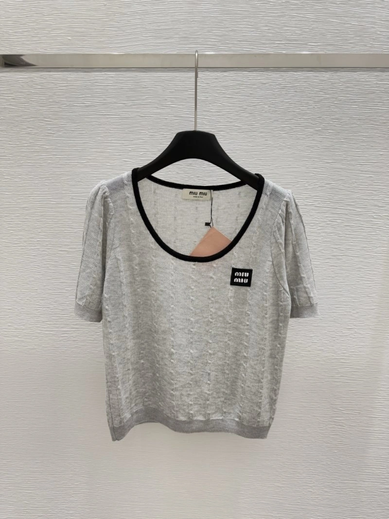 Seasonal Moncler T-Shirts 139547