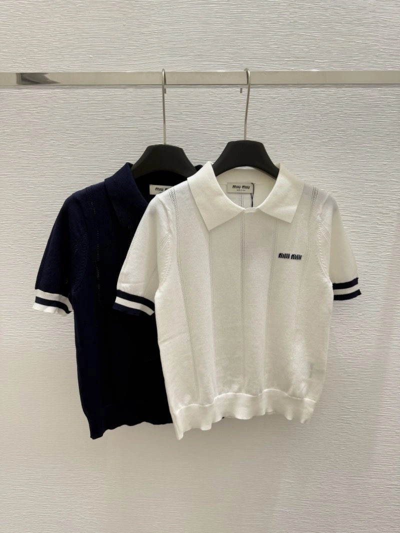 Moncler T-Shirts Seasonal 139556