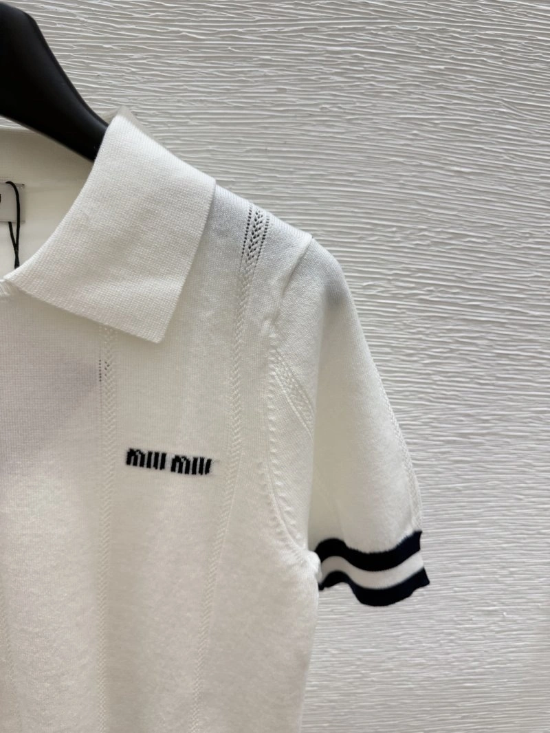 Moncler T-Shirts Seasonal 139556
