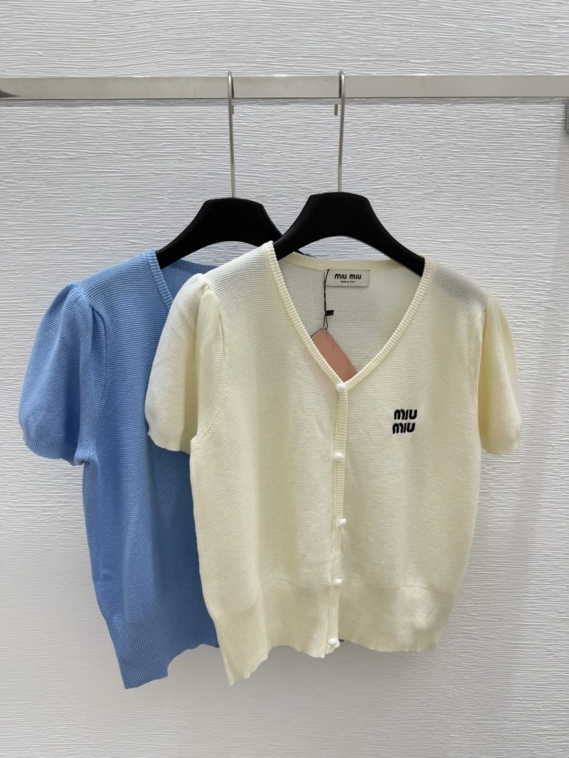 Moncler T-Shirts Unisex 139538