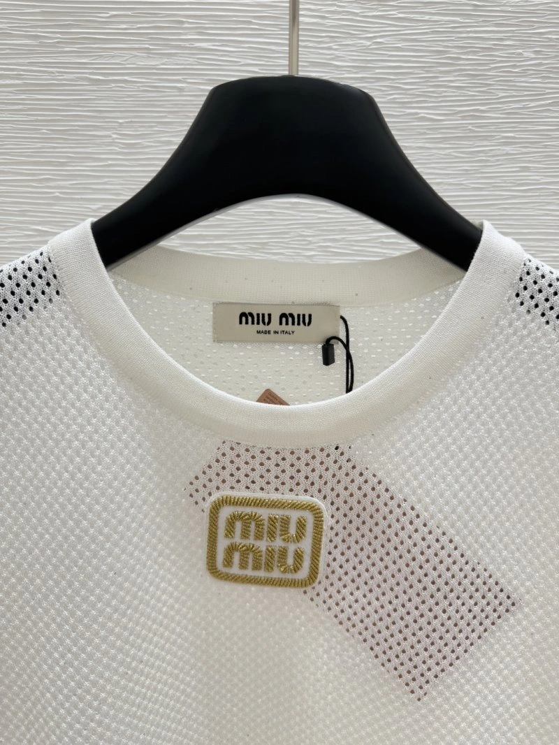 Compact Moncler T-Shirts 139540
