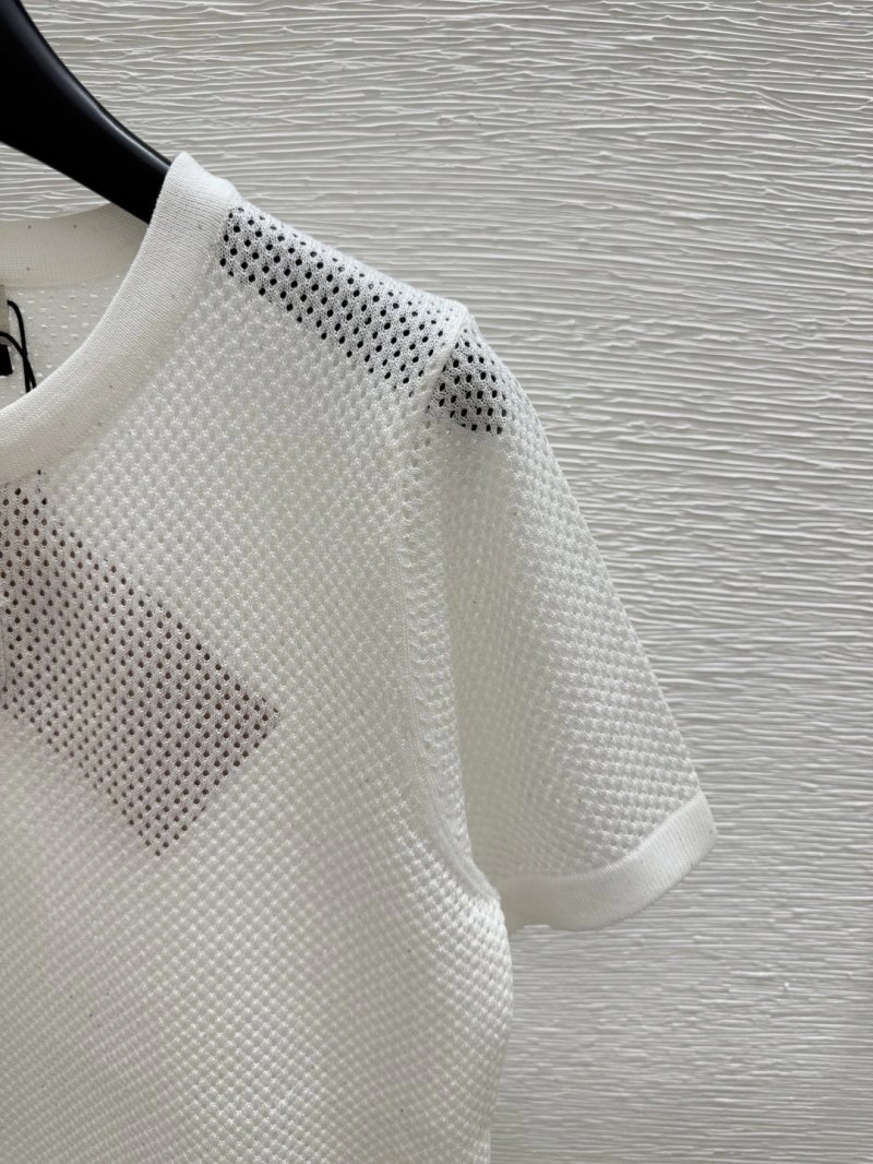 Compact Moncler T-Shirts 139540