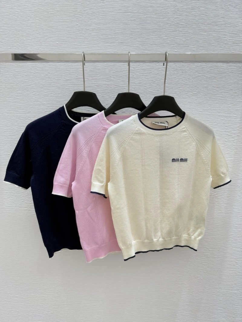 Moncler T-Shirts WellDesigned 139533