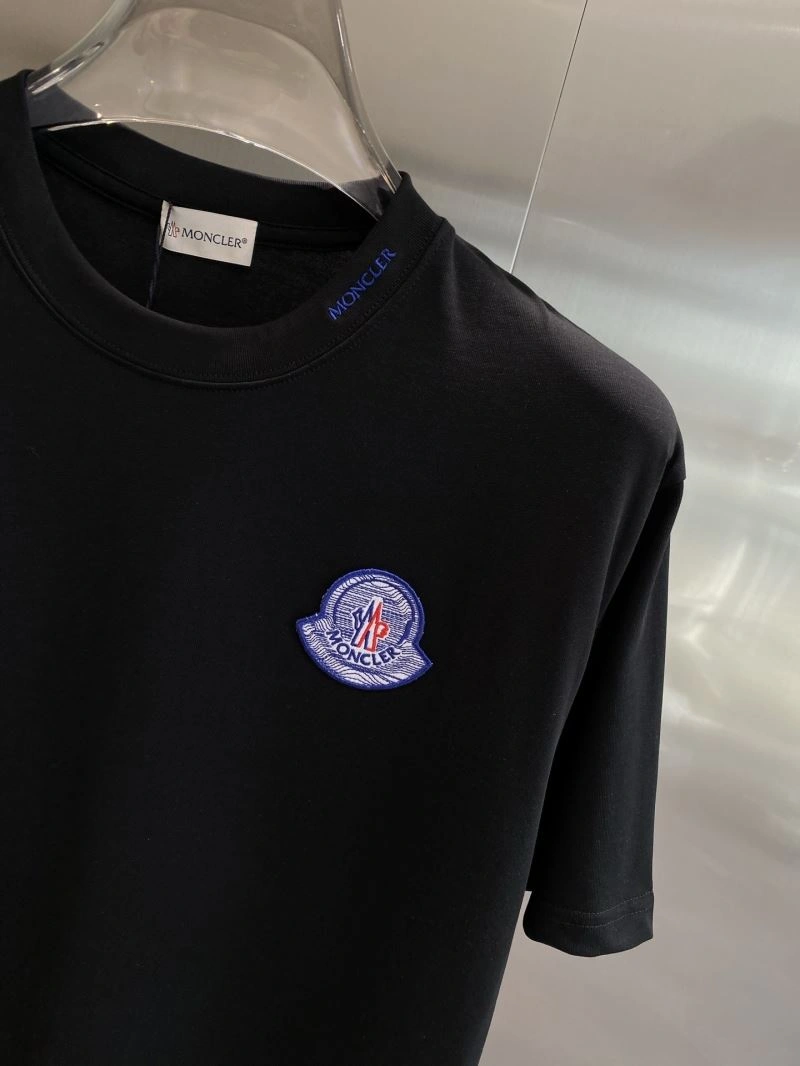 Moncler T-Shirts TravelReady 141512