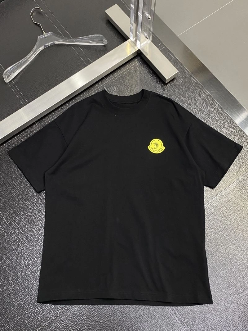Moncler T-Shirts Effortless 141506