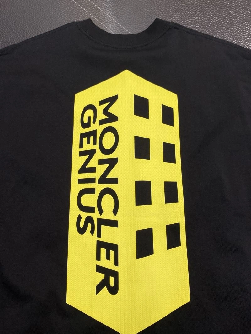 Moncler T-Shirts Effortless 141506