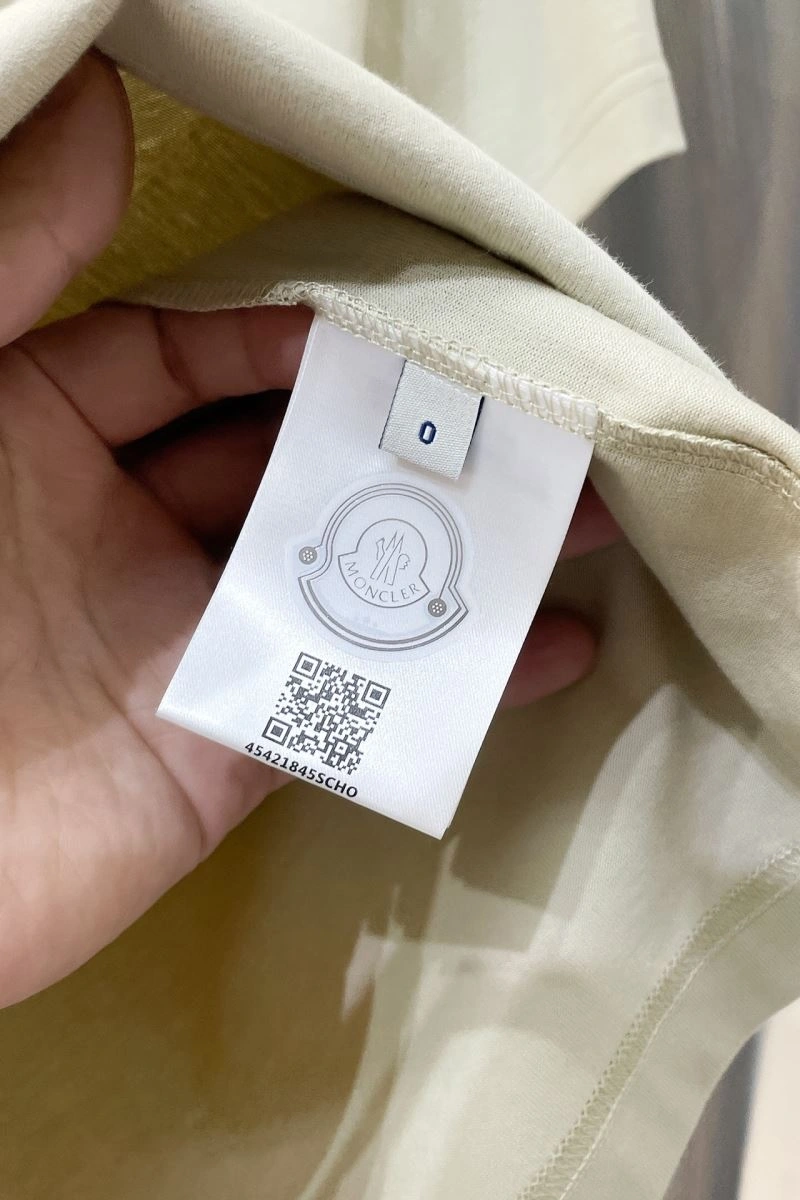 Moncler T-Shirts Durable 141508
