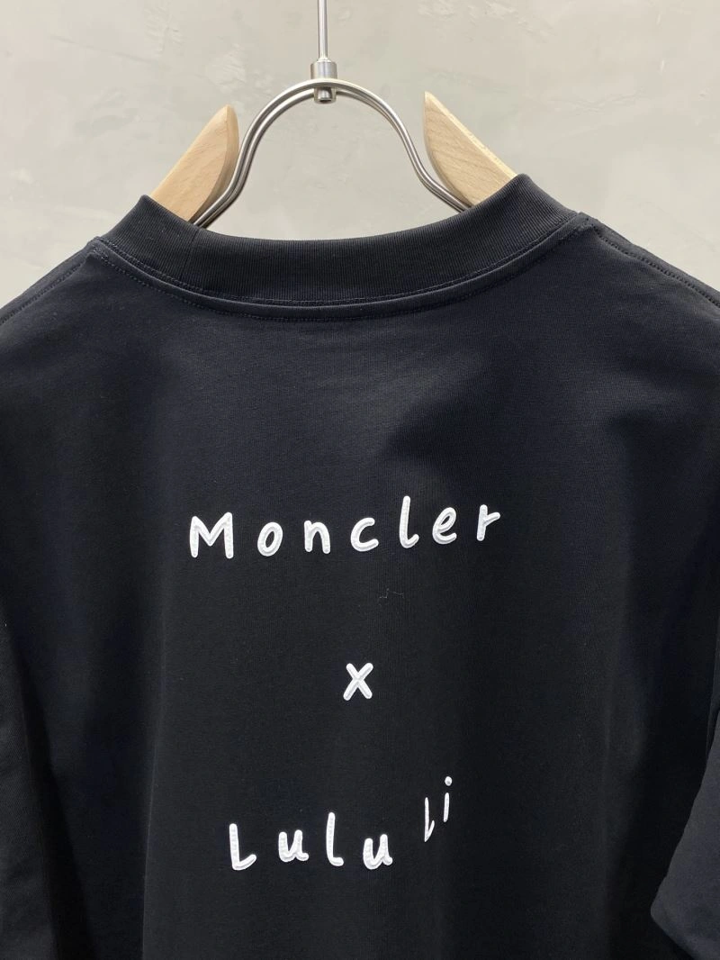 Moncler T-Shirts Practical 141505