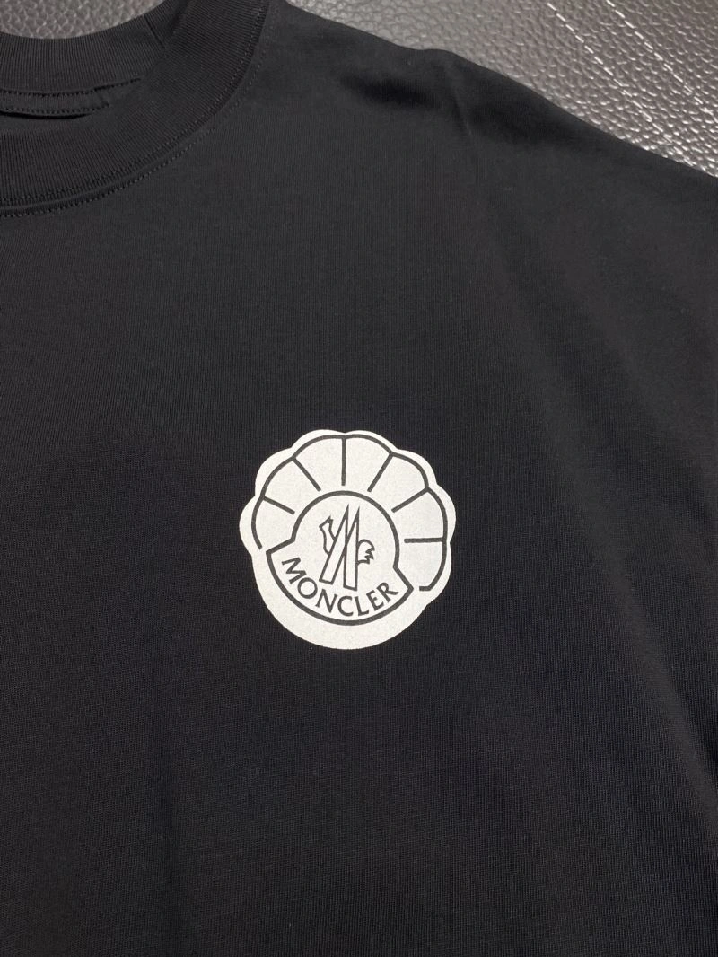 Moncler T-Shirts Practical 141505