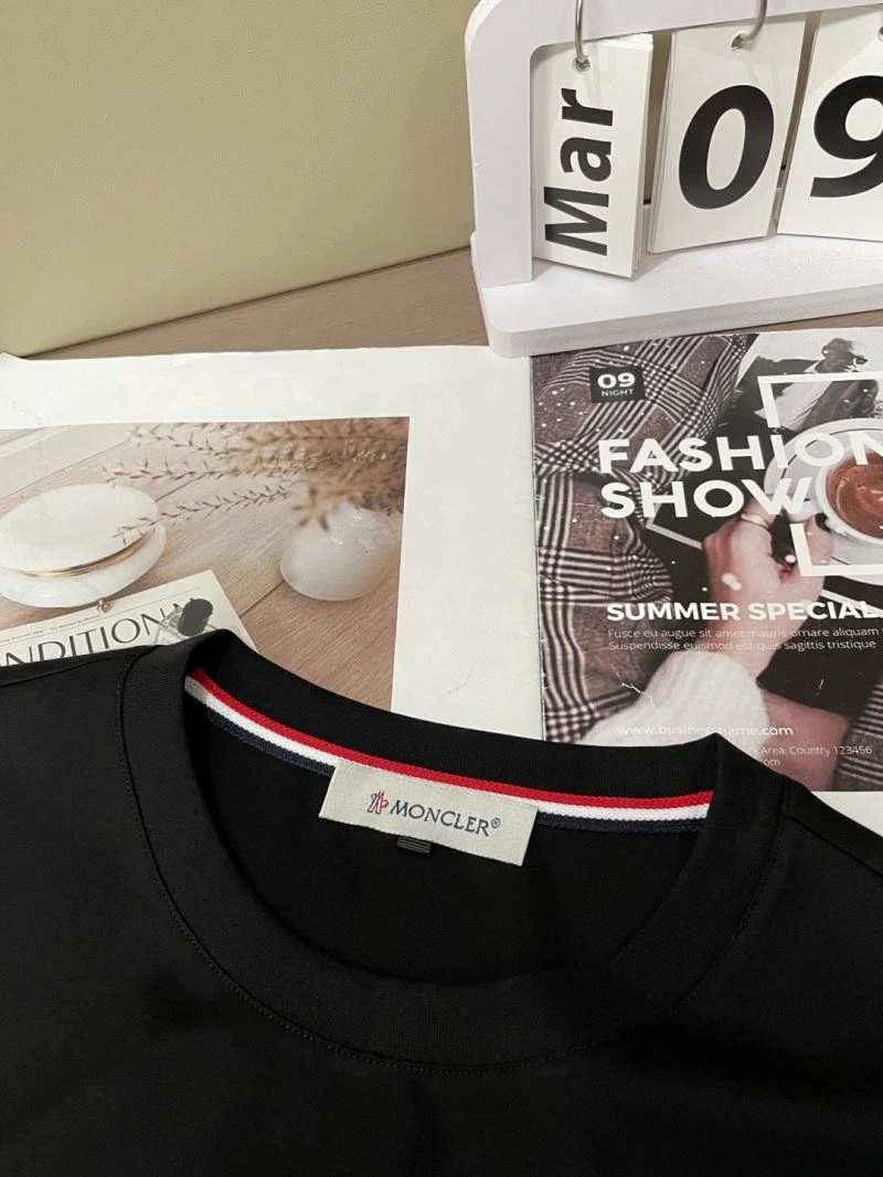Moncler T-Shirts EasyMatch 141509