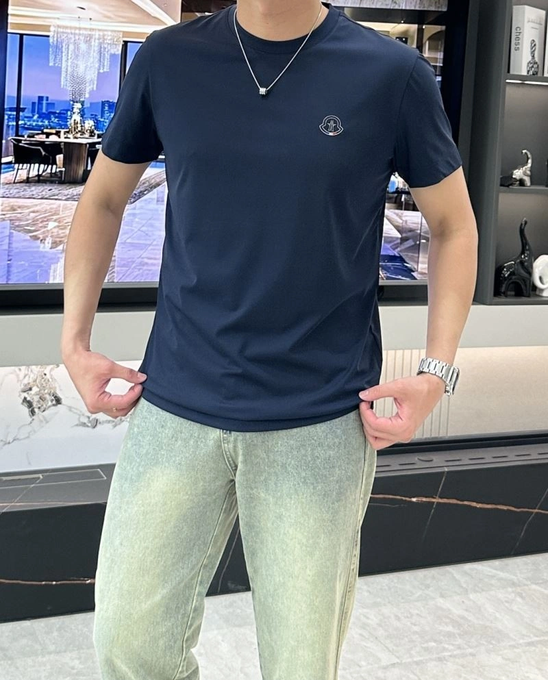 Moncler T-Shirts UrbanChic 141500